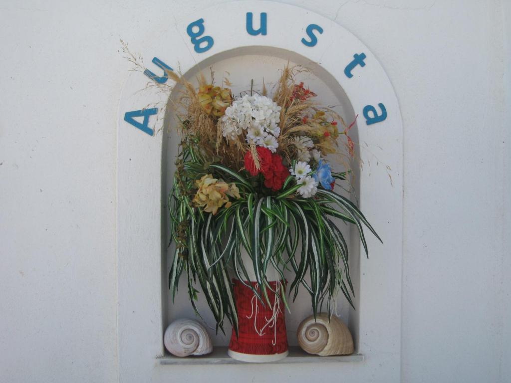 Augusta Studios & Apartments Náousa Exterior foto